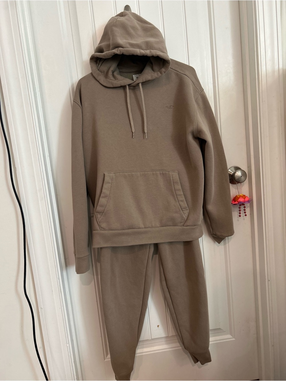 Hollister Men's Hoodie and Sweatpants Set - Taupe Brown